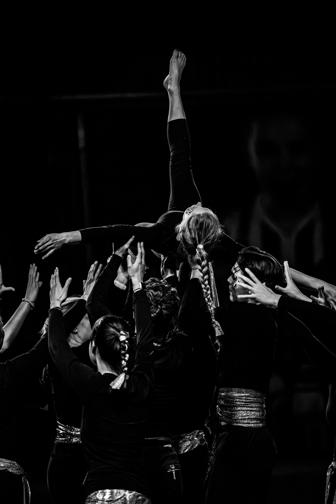 Groepsact tijdens de gymnastics show van Turnclub De Zeester
